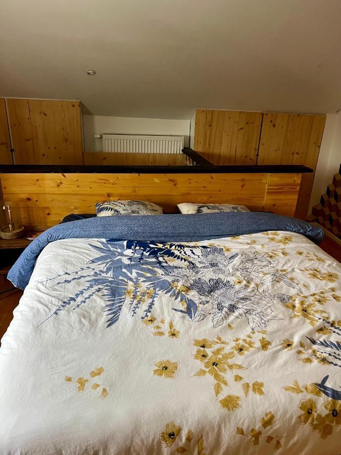 Capstay La Louvière Esterno foto