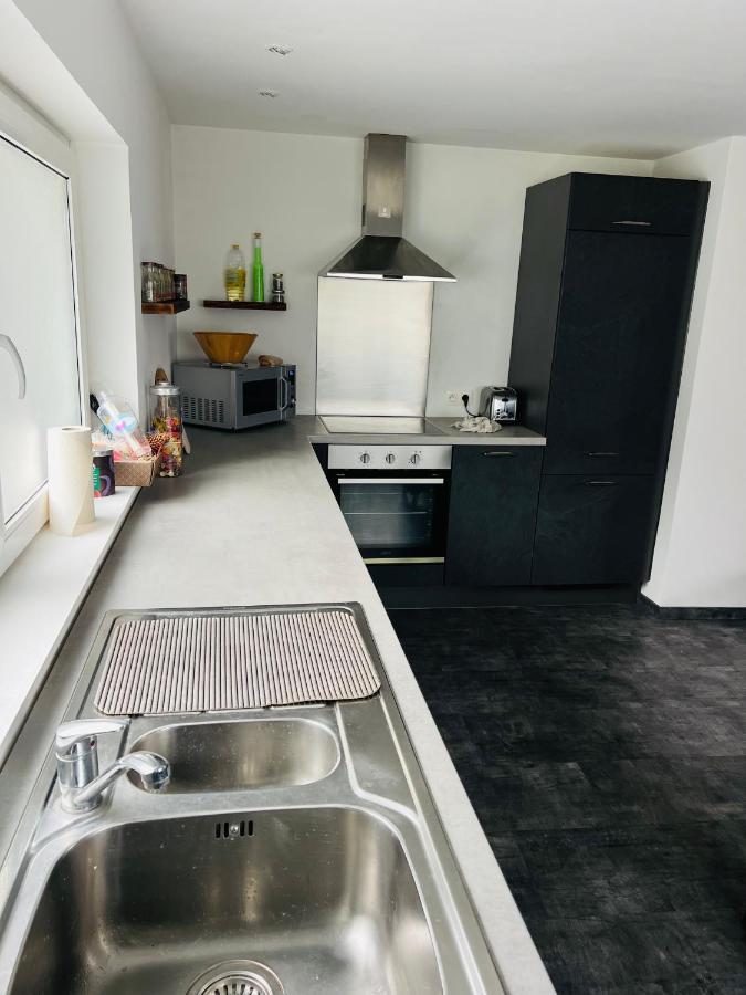 Capstay La Louvière Esterno foto