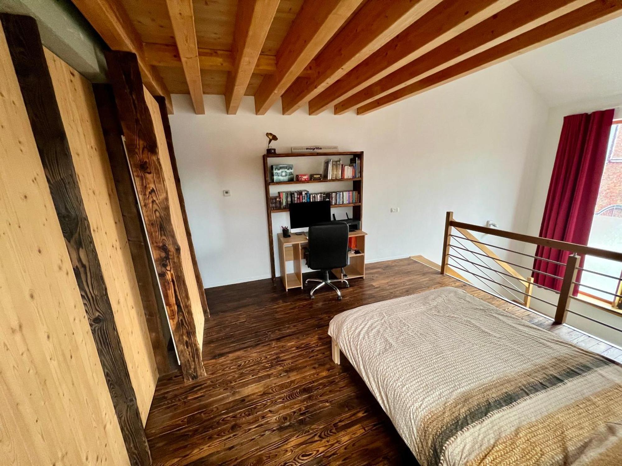 Capstay La Louvière Esterno foto
